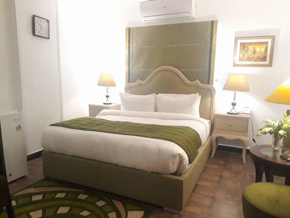 Maisonette Hotel & Apartments Lahore Exterior photo