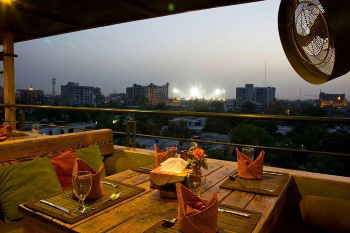 Maisonette Hotel & Apartments Lahore Exterior photo