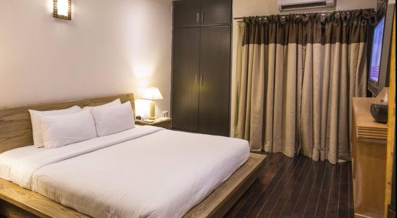 Maisonette Hotel & Apartments Lahore Exterior photo